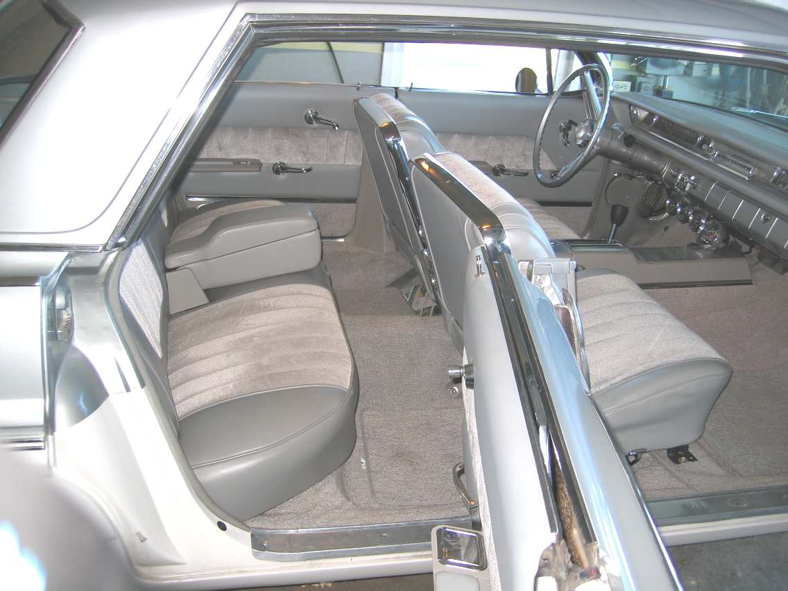 Pontiac interior.jpg